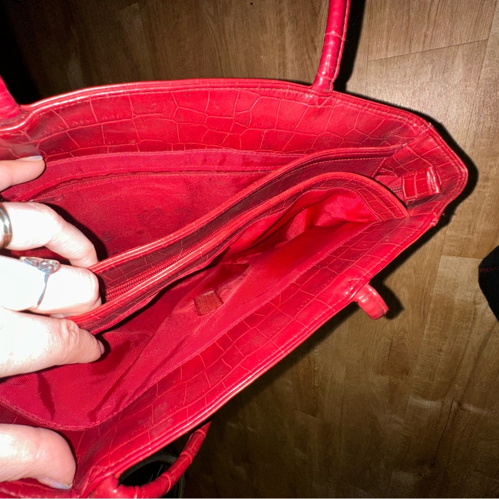 Elegant Red Women's Handbag